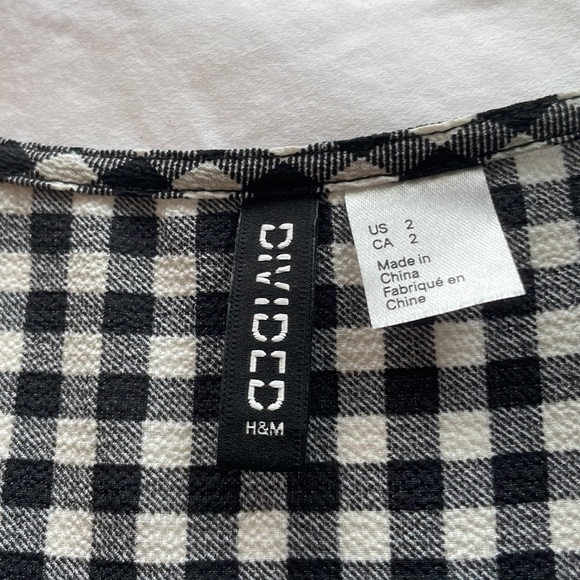 A beautiful new summer dress, checked Black and white. 85 cm long. Size 2 - Picture 6 of 6